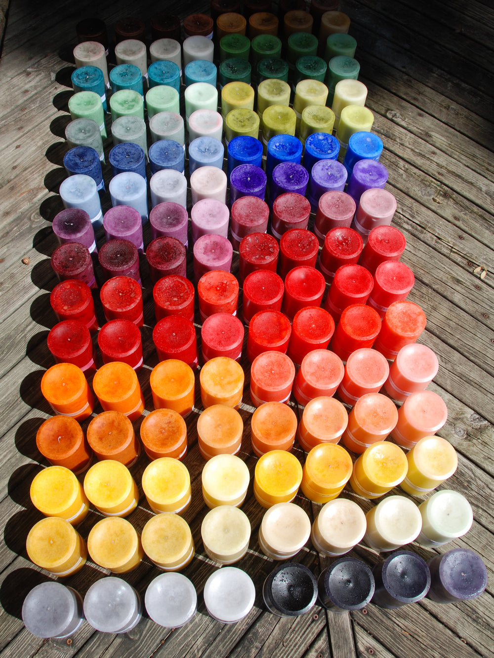 Mottled Layered Pillar Candles - 3x6 Christmas